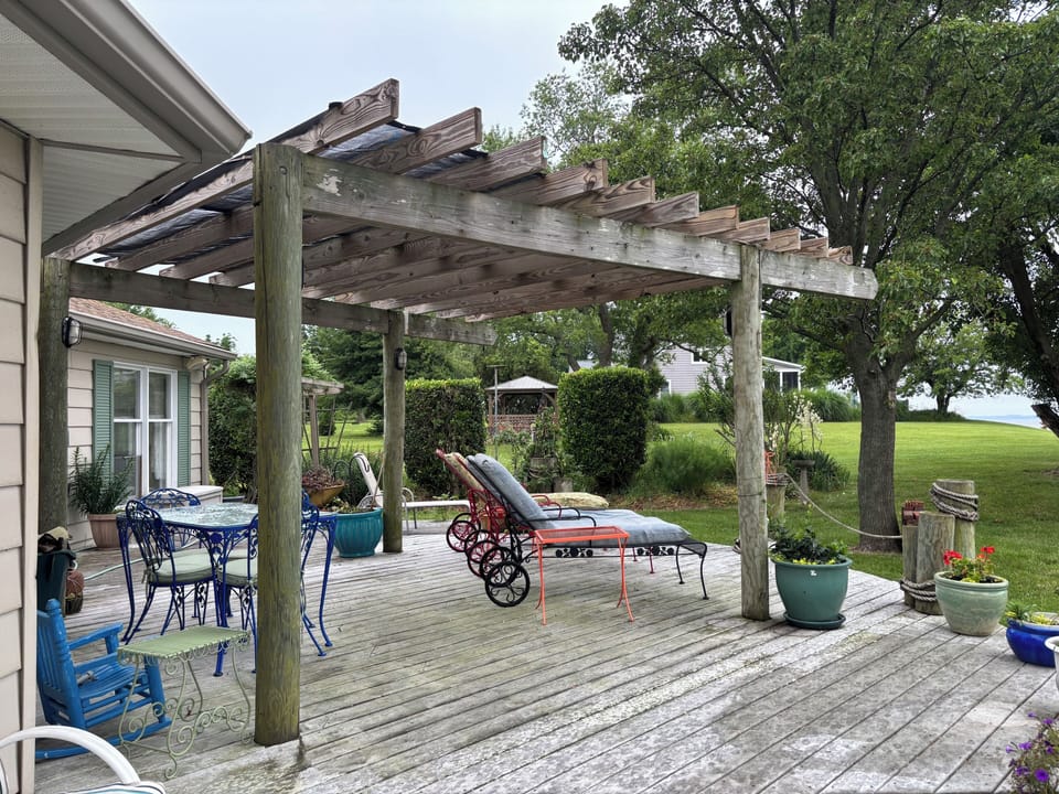 Deck area with loungers