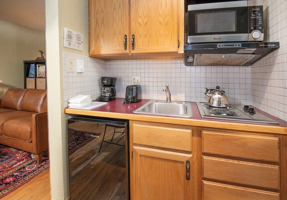 Kitchenette