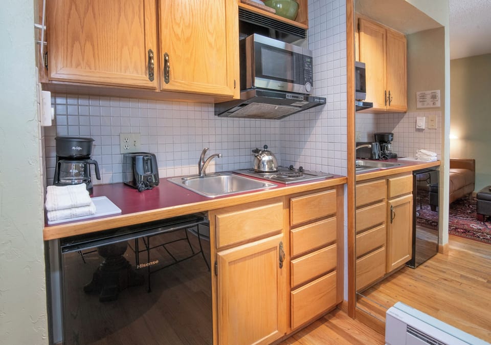 Kitchenette