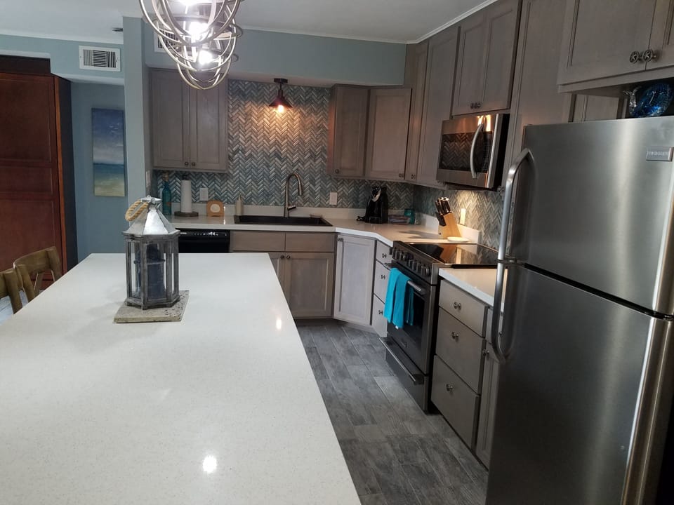 100% remodeled Kitchen-with new Appliances