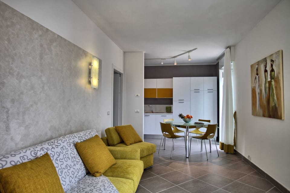 living/dining room