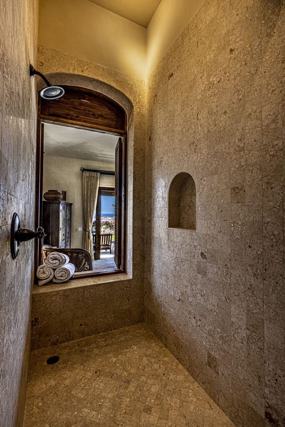 Master Bedroom - Walk-in shower