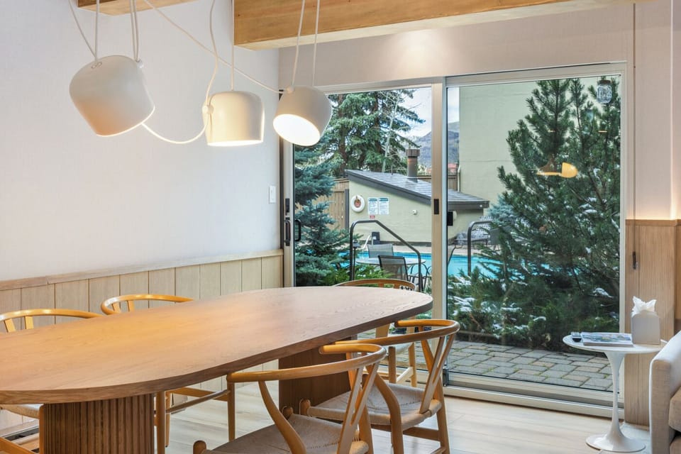 View To Pool And Hot-Tub