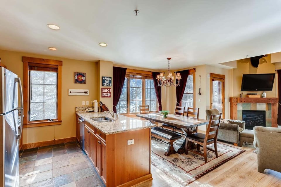 Living, dining, and kitchen