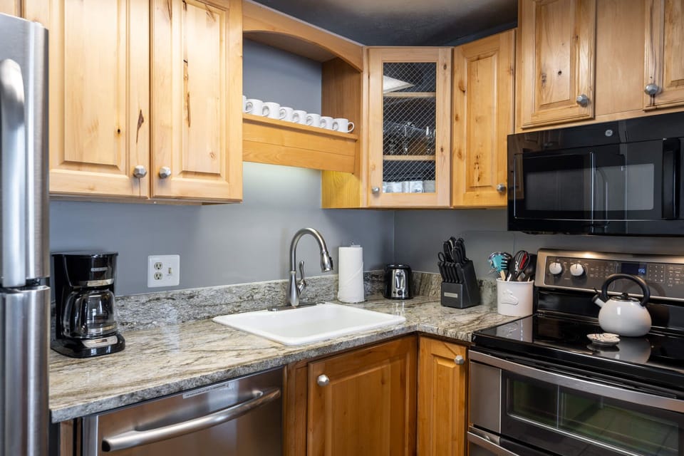 Make yourself at home in the full size kitchen
