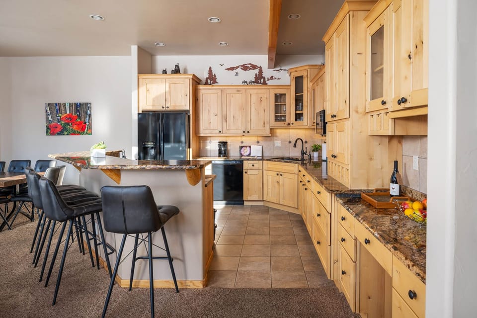 Well oriented fully equipped kitchen