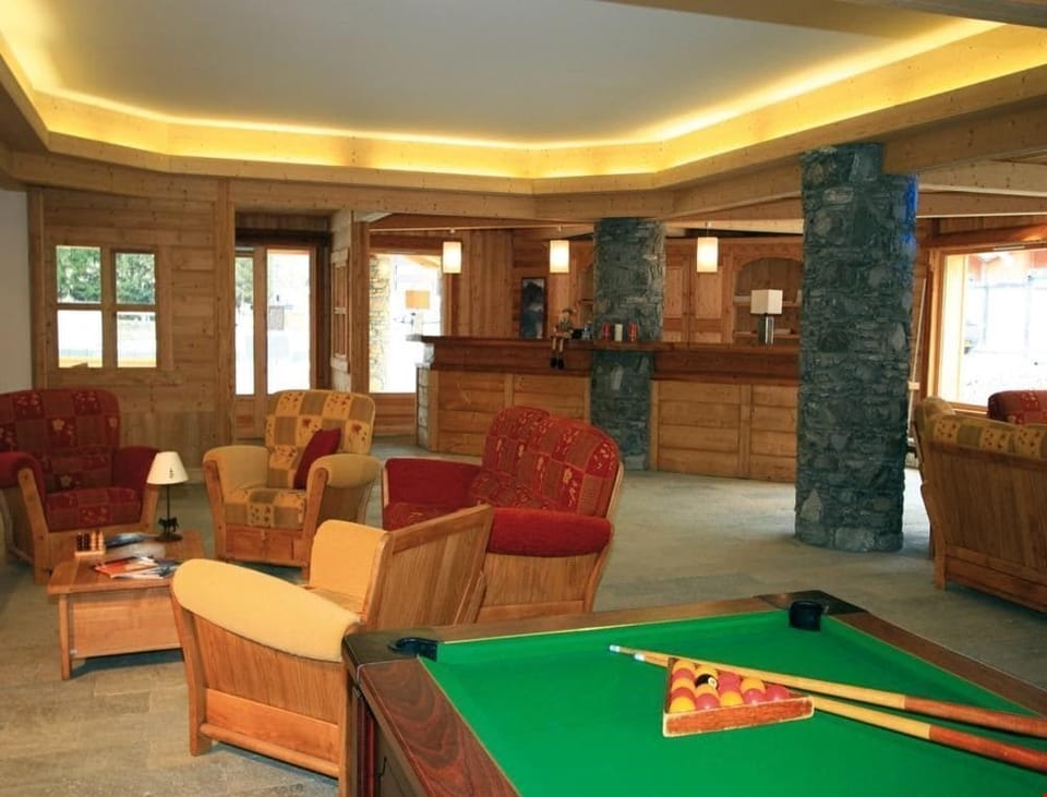 The games room and pool table provide entertainment for the kids.