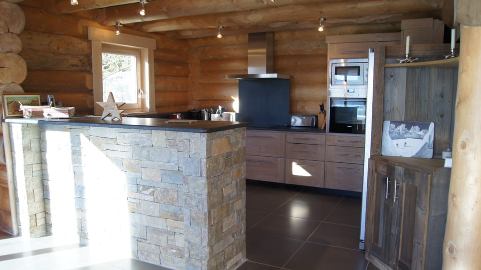 Spacious kitchen