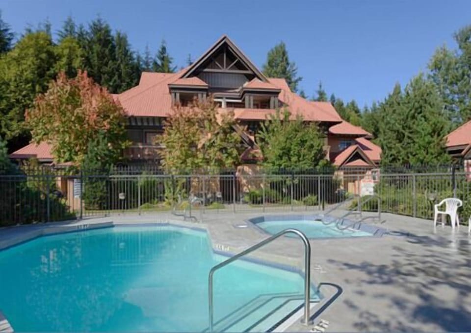 Complex pool and hot tub