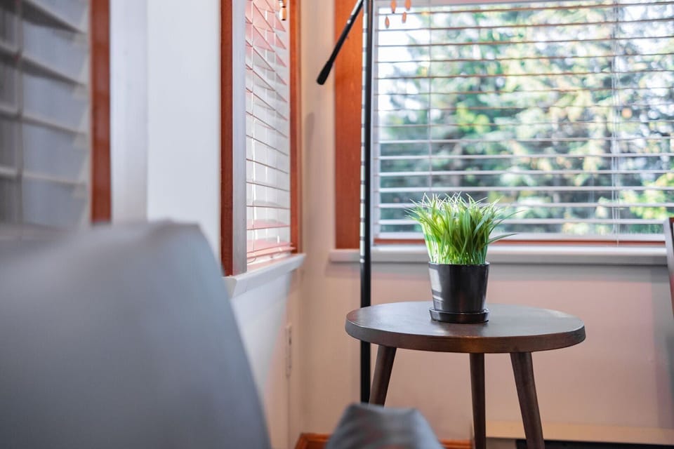 Living area: Decorative detail