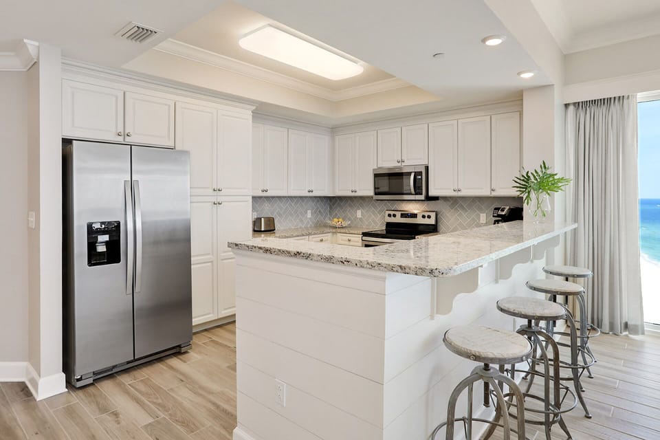 Phoenix Orange Beach 1606 Kitchen