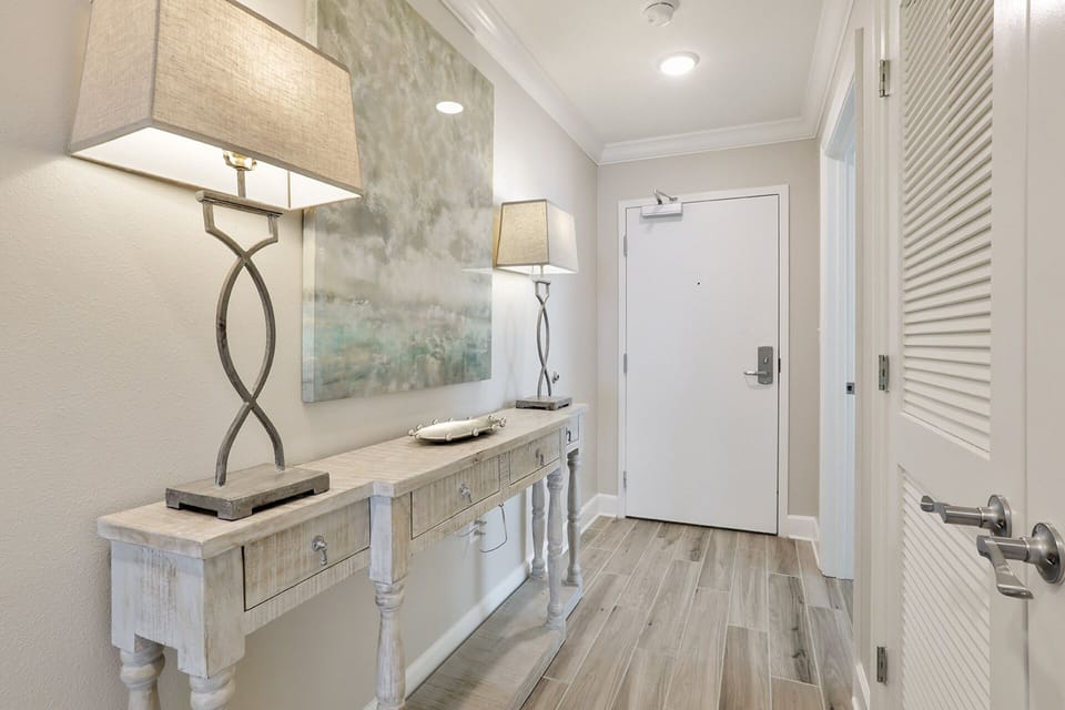 Phoenix Orange Beach 1606 Entry way
