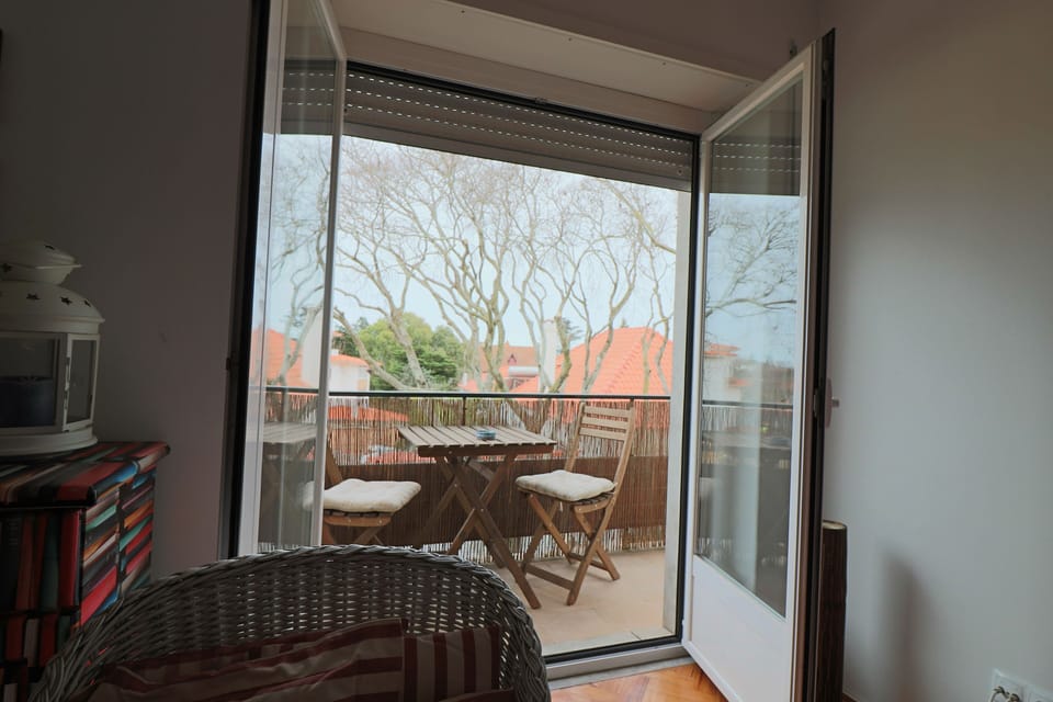 livingroom/balcony
