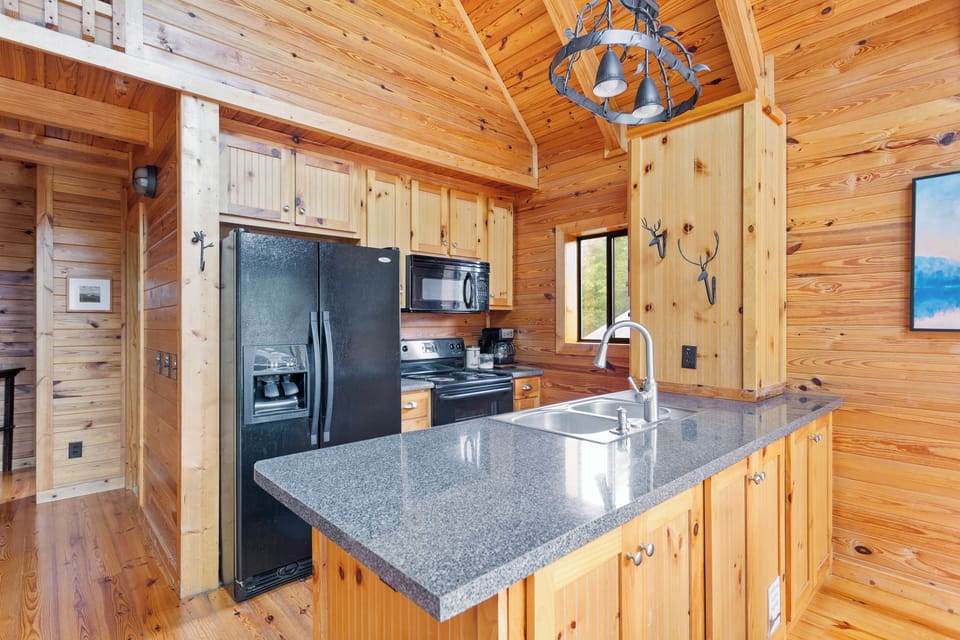 Kitchen | Fully Equipped | Breakfast Bar | Main Level