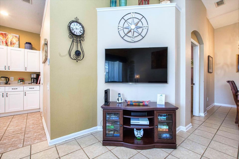Flatscreen TV and XBoxOne!