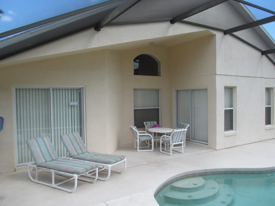 The Lanai, in shade until afternoon, with access from master bedroom.