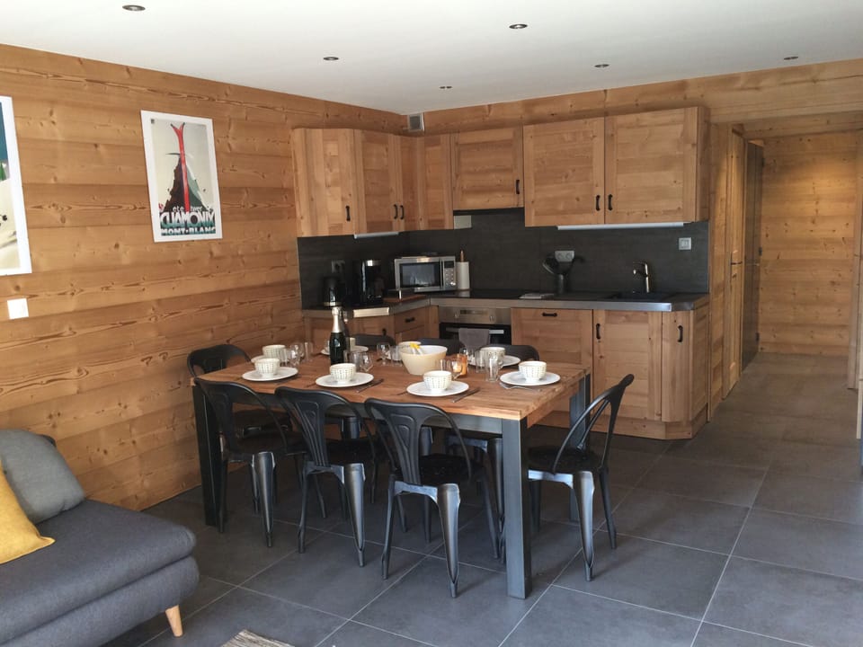 kitchen/living room
