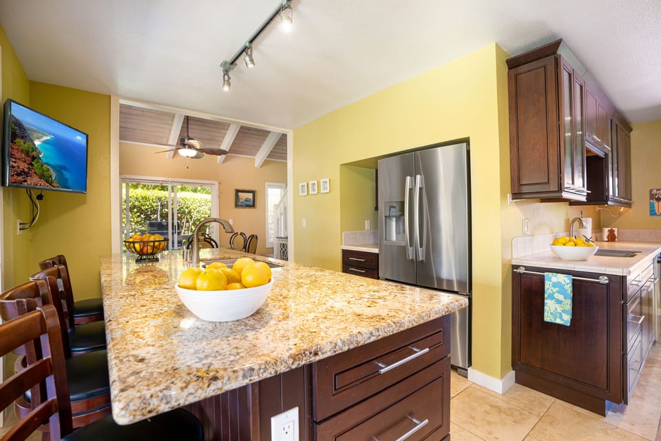 kitchen island features seating for 4