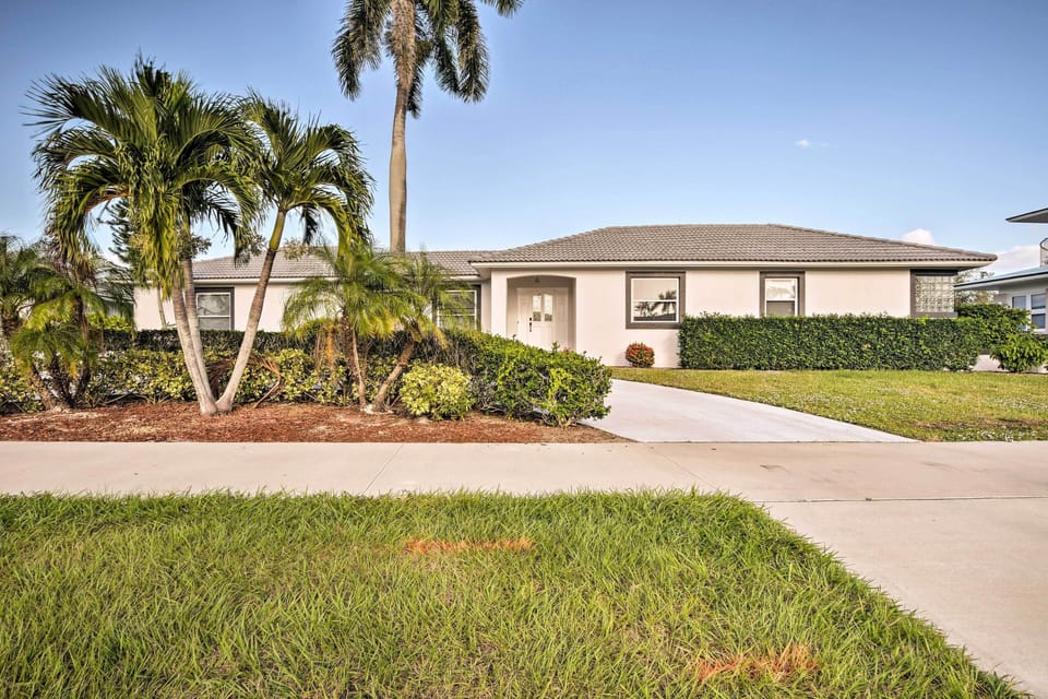 Lanai | Private Pool | Private Hot Tub | Single-Story Home