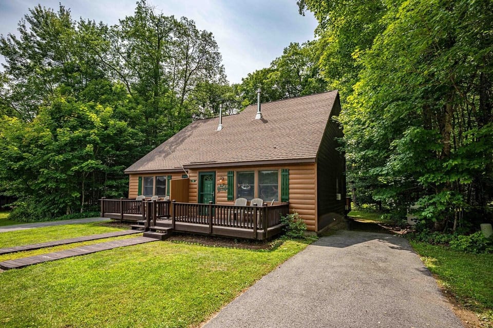 Knotty Pine 112 at Holiday Shores