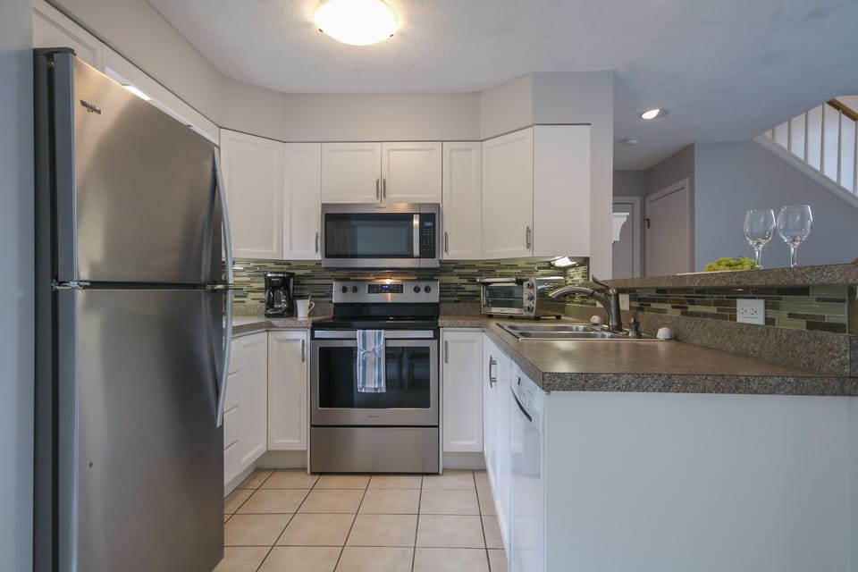 fully stocked kitchen
