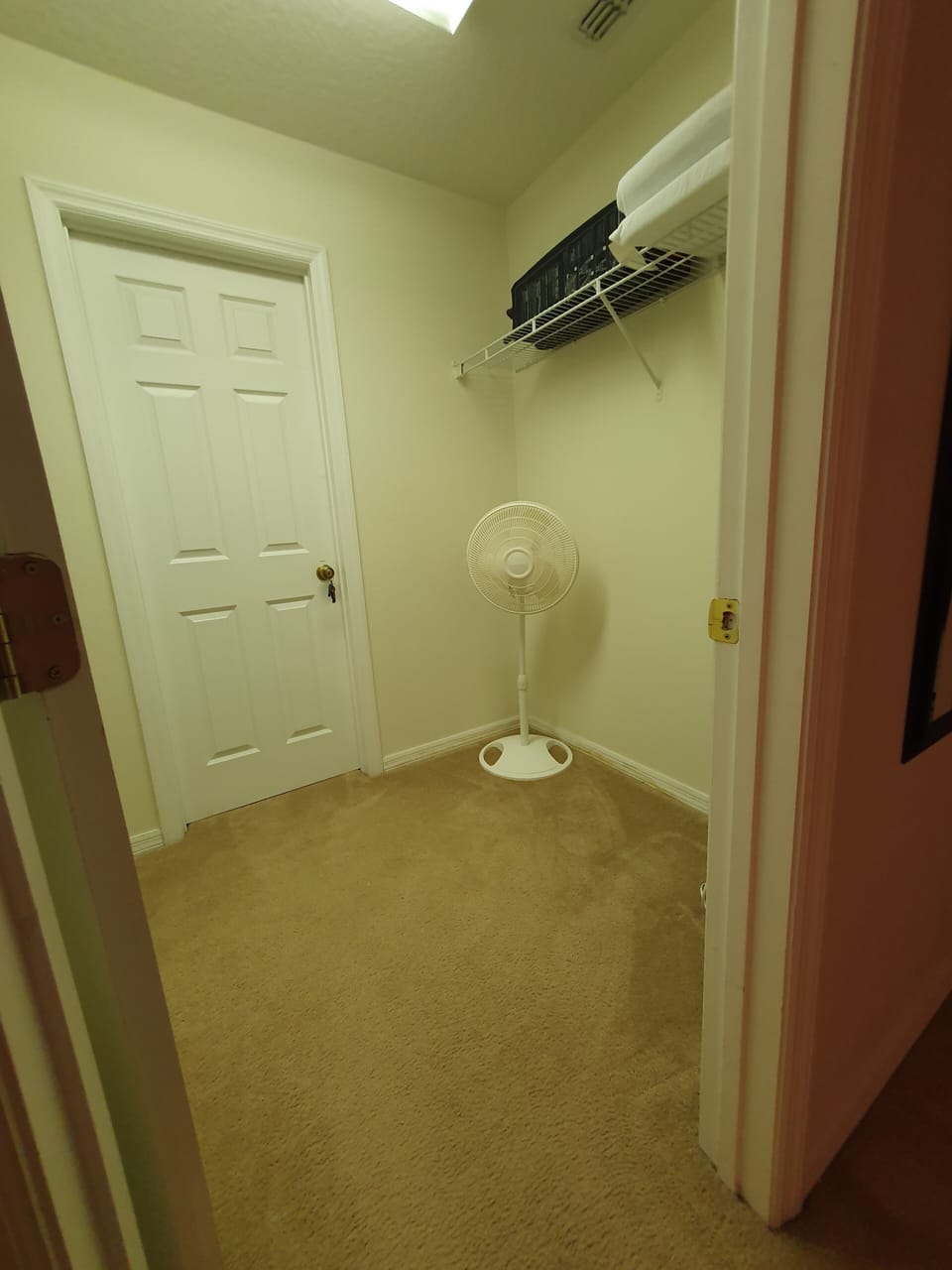Master suite large walk in wardrobe closet 