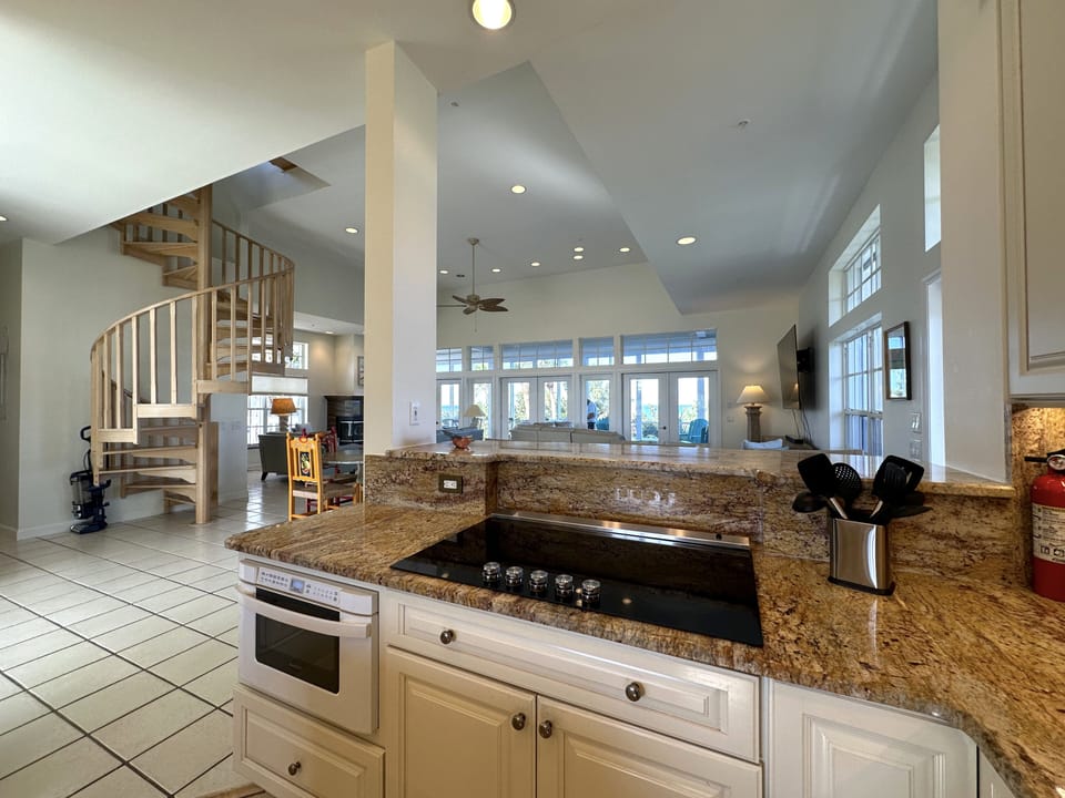 Built-in microwave and cook top