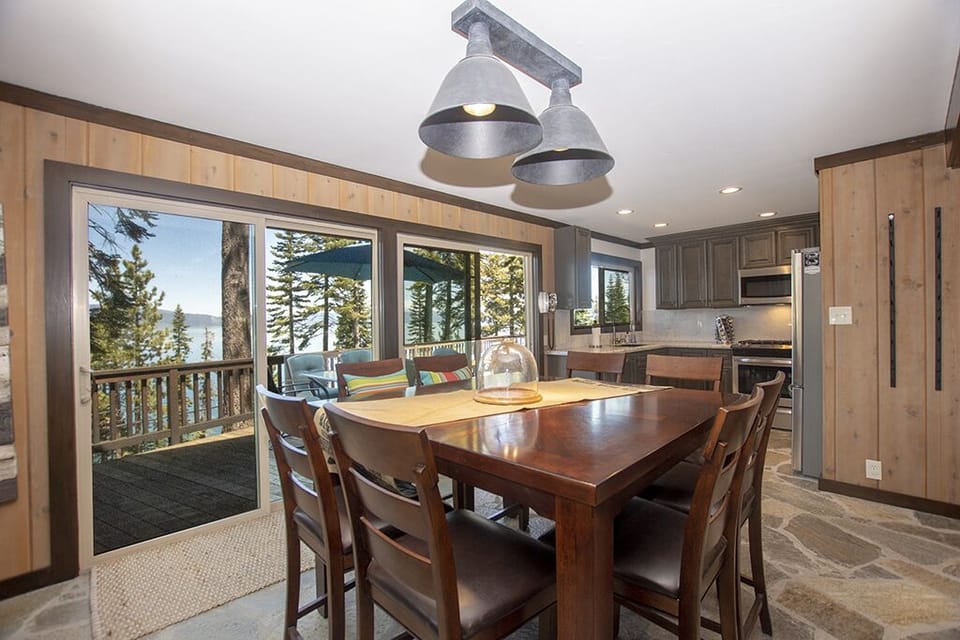McKinney Cove Dining Area