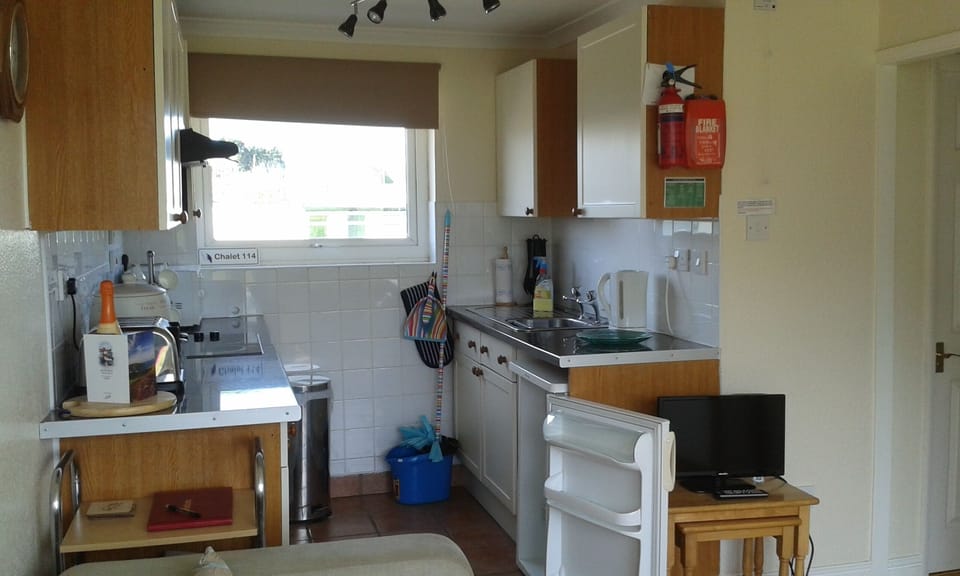 Fully equipped kitchen. 