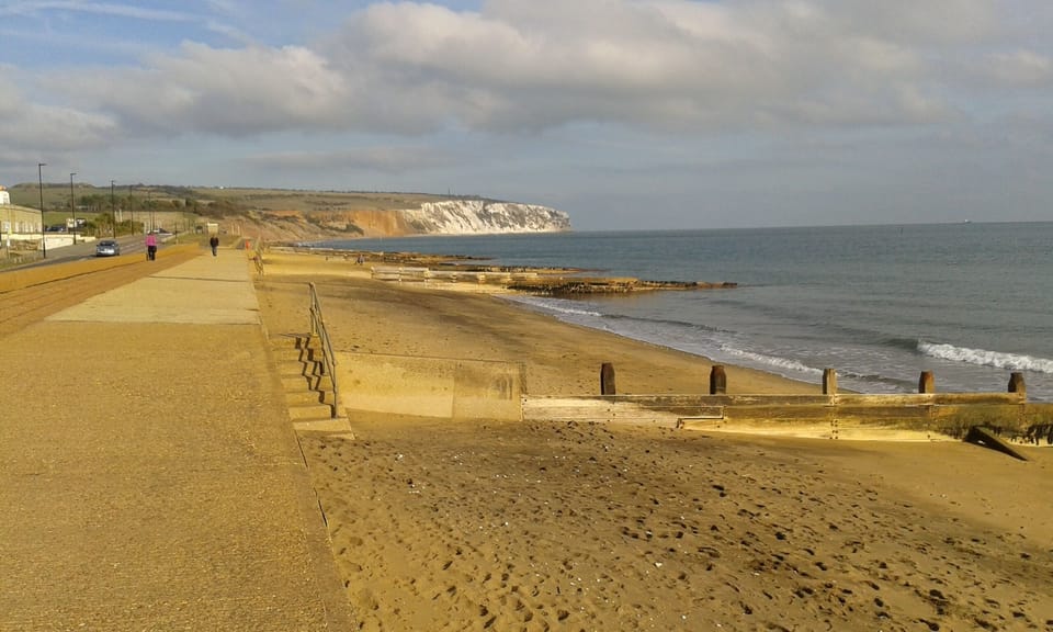 A lovely walk from Yaverland to Sandown town along the promenade.
