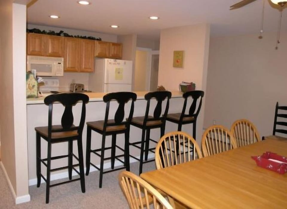 Dining table and matching bar stools