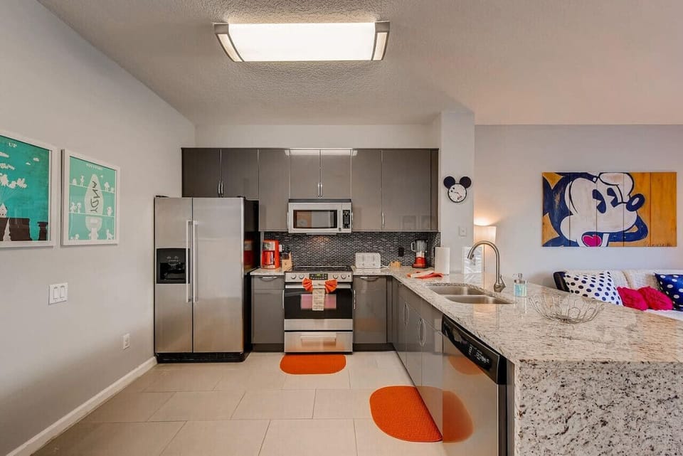 Whether you`re whipping up a quick snack or a family feast, this kitchen has you covered.