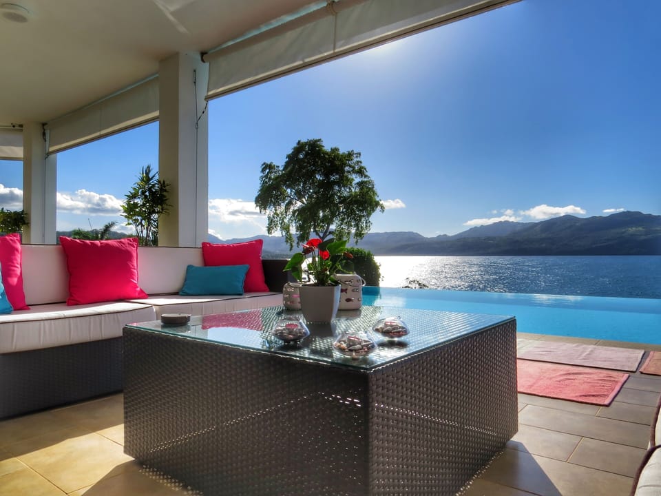 Outdoor salon with view over Rincon Bay