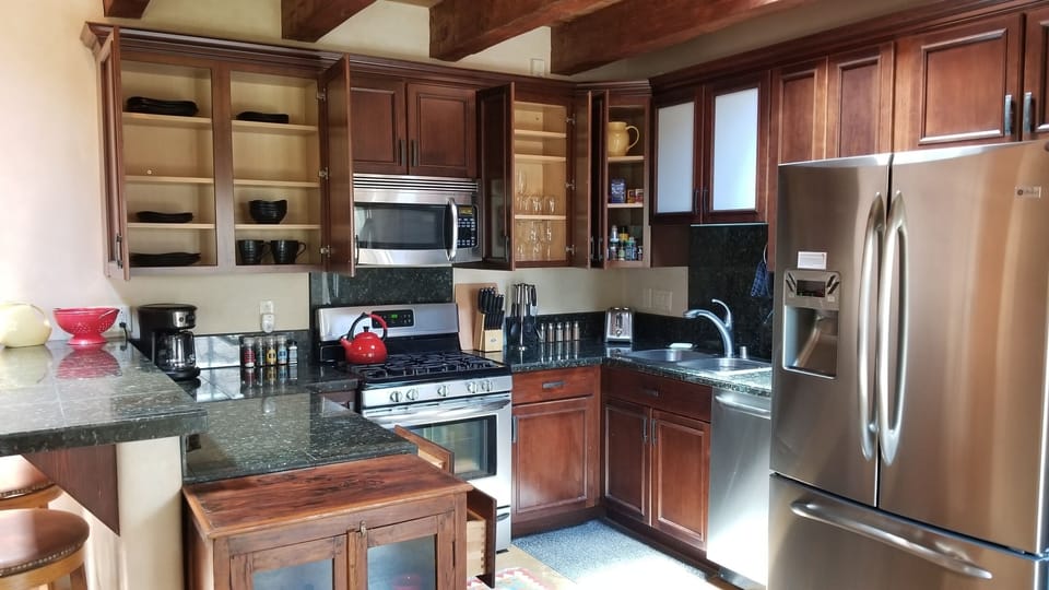Fully equipped kitchen