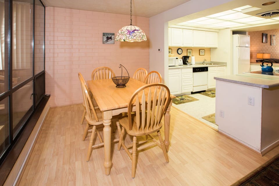 ParkCityResortLodging-ParkAvenue252