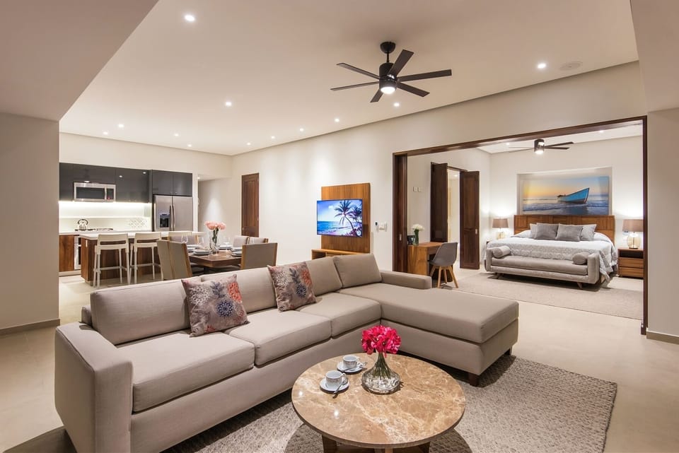  Oceana PH 602, Living room . (MyPvRentals)