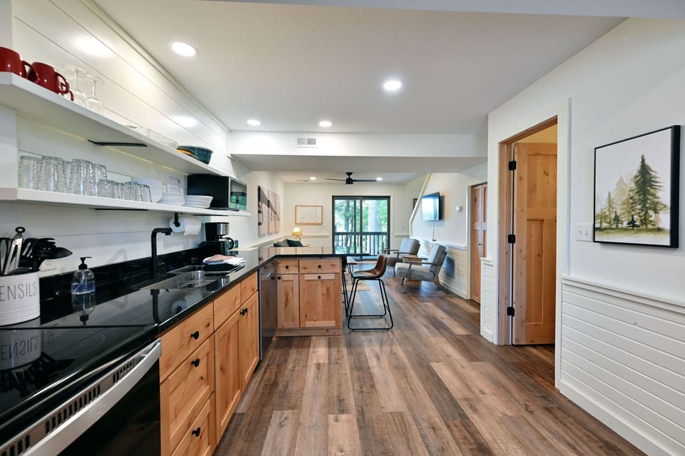 Kitchen/Living Areas