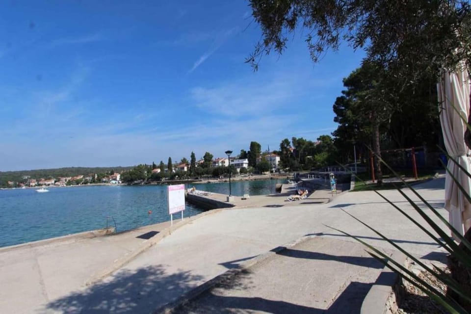 Immediate Surroundings [summer] (<1 km)