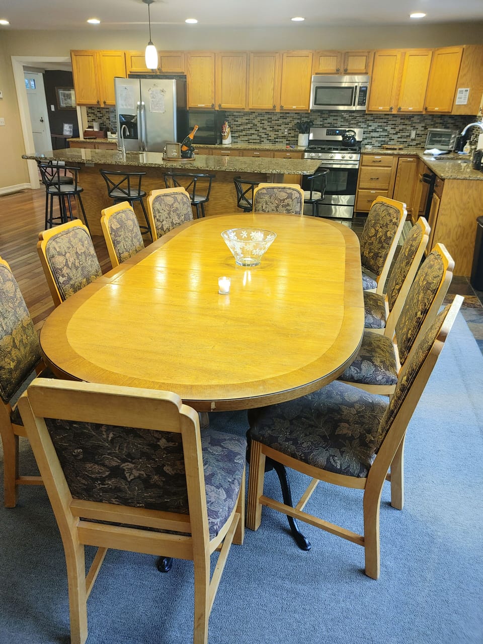dining table seats 10 people