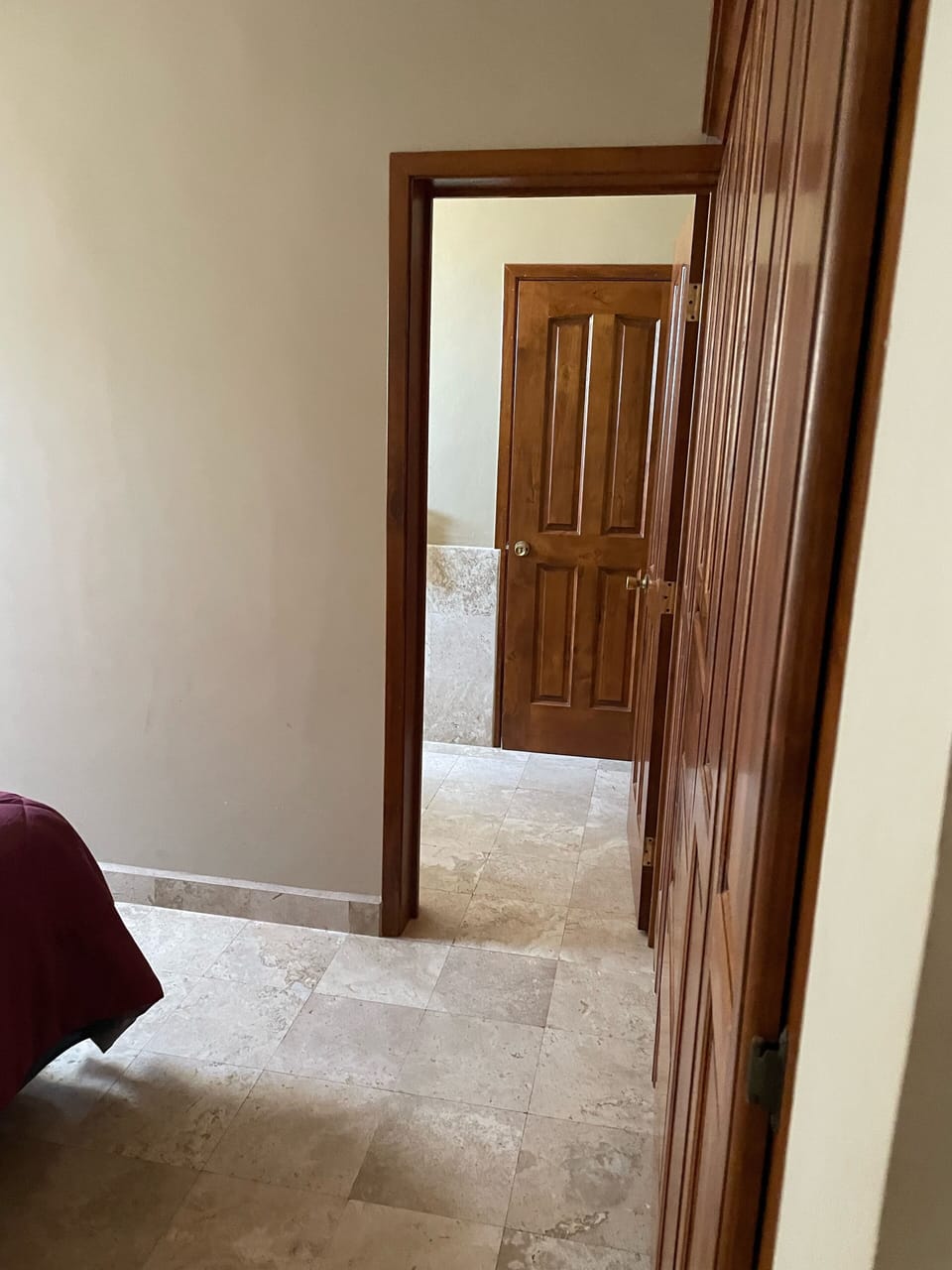 Middle room, Jack n Jill bathroom with 1 shower 
