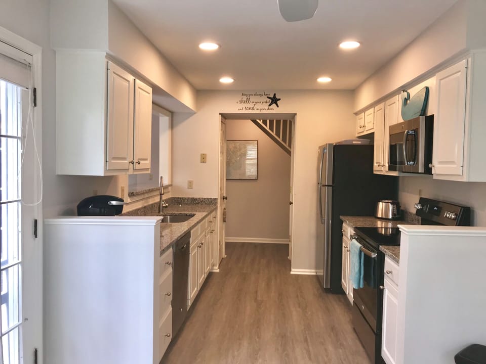 Fully fitted modern kitchen