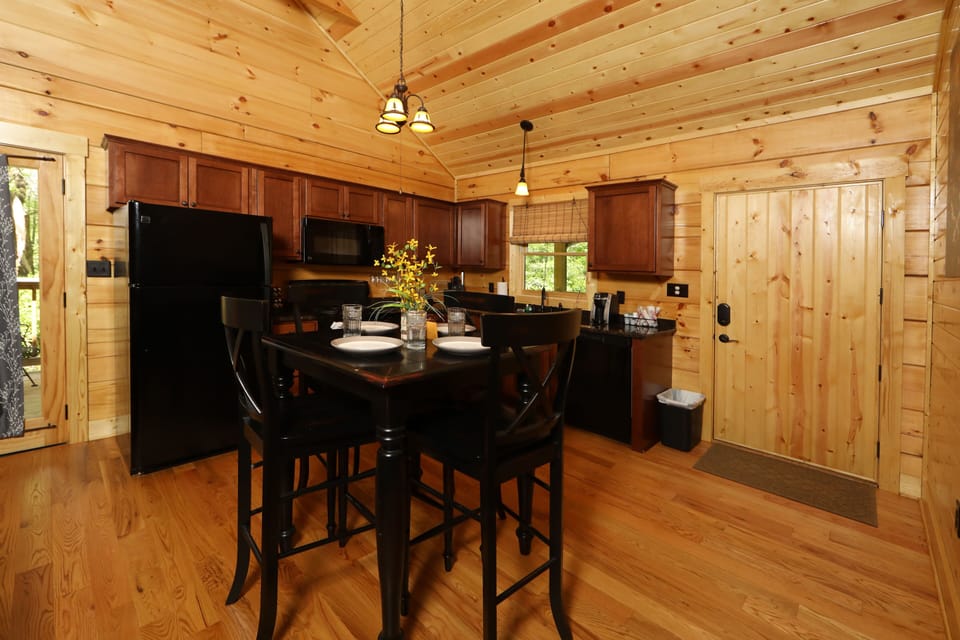 Dining area & Kitchen 