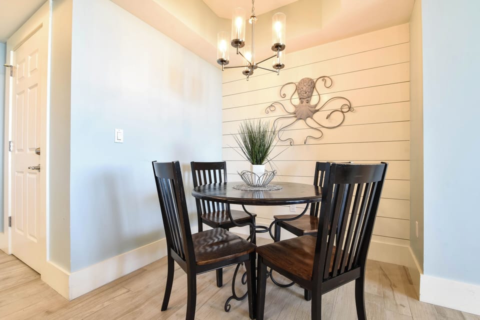 Silver Shells St. Lucia 1202 - Dining Area