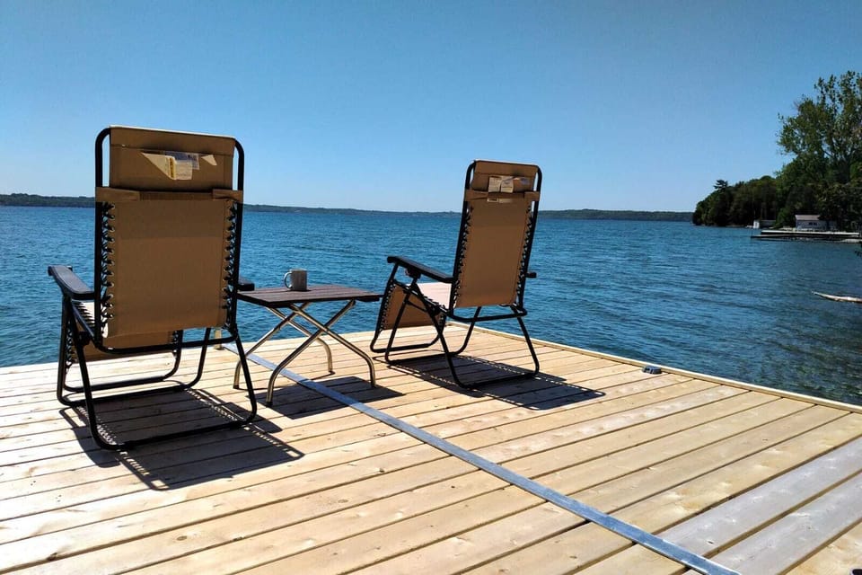 Waterfront Sun Deck/Dock