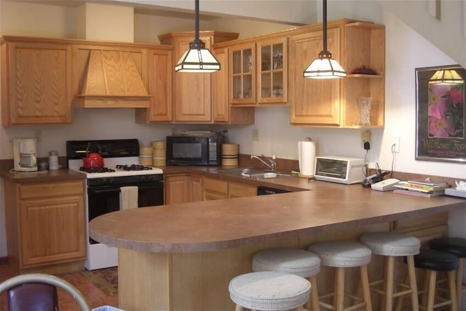 nicely equipped kitchen