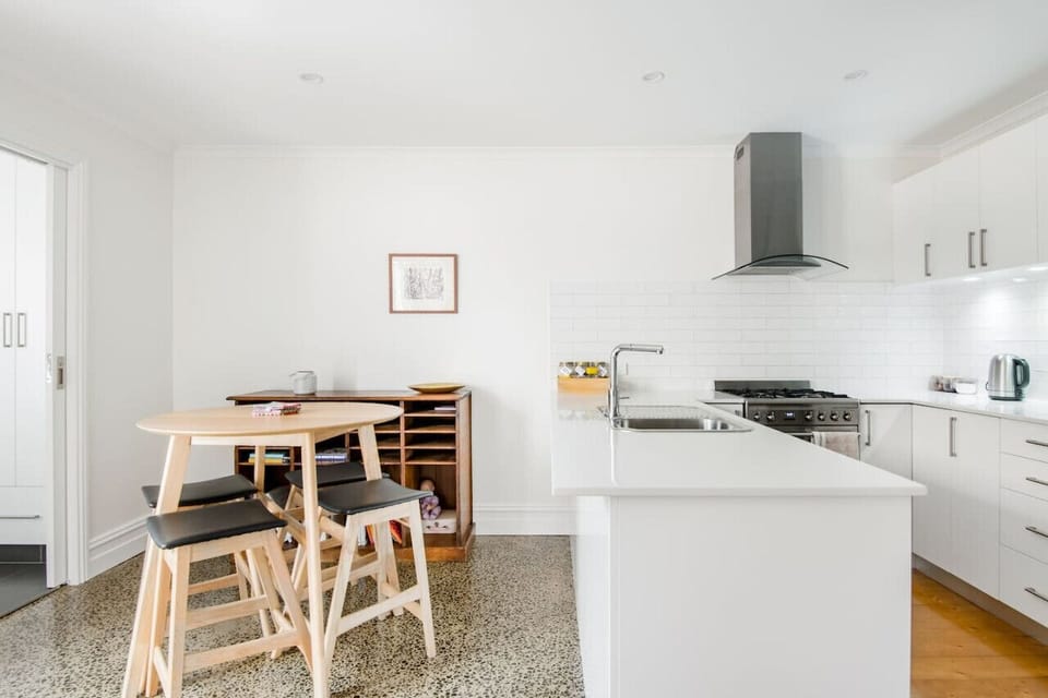Eat in Kitchen