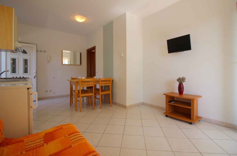 living/bedroom
