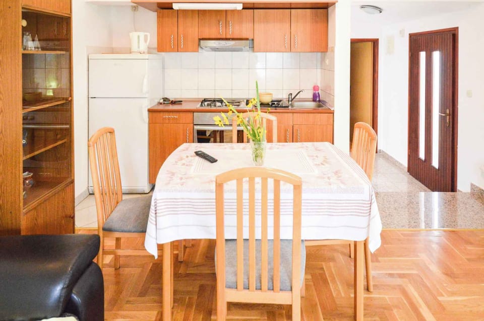 living/bedroom