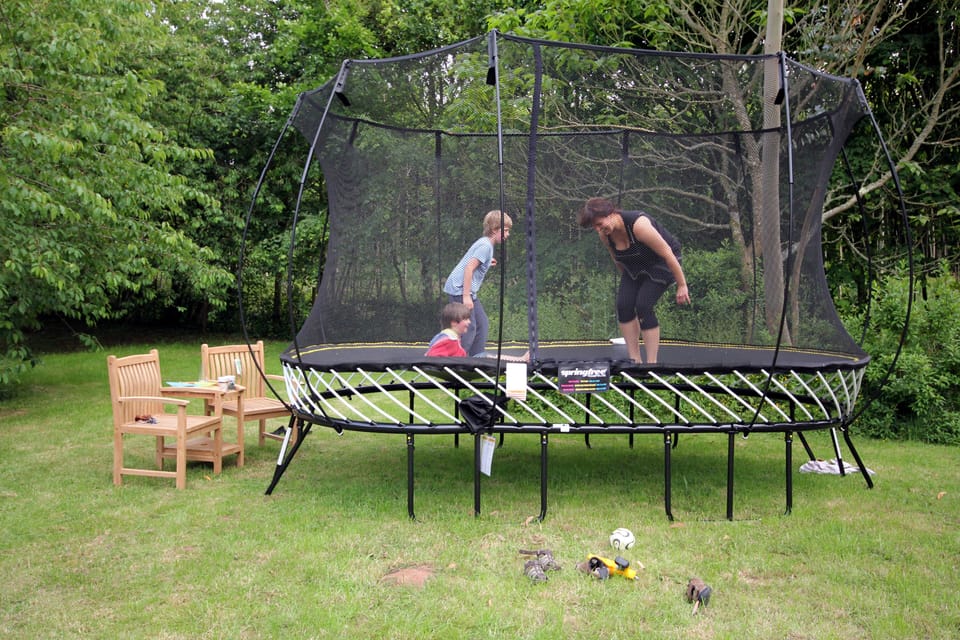 Safer spring-free trampoline