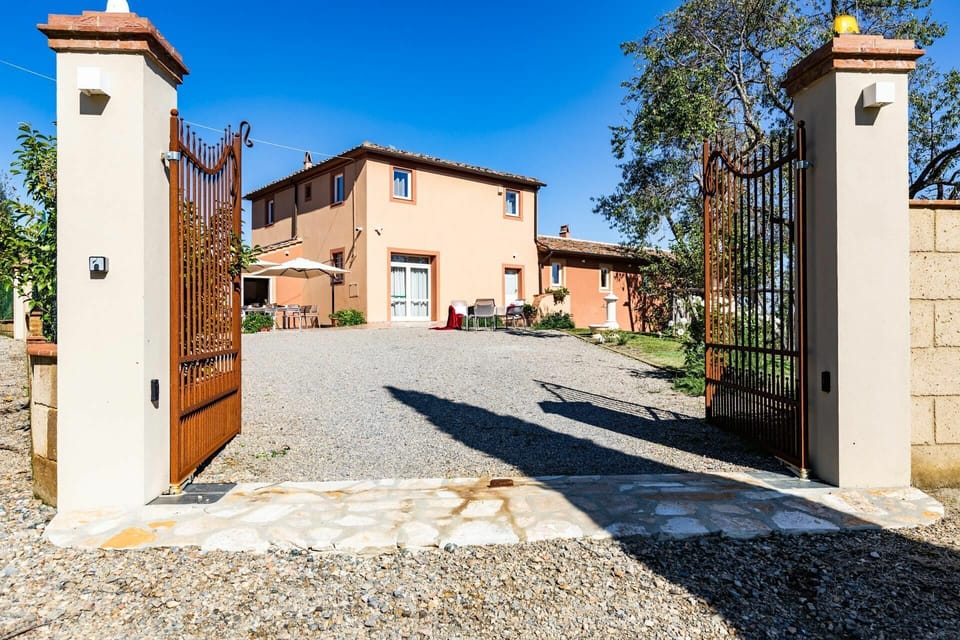 Building Exterior, Garden, Outdoor
